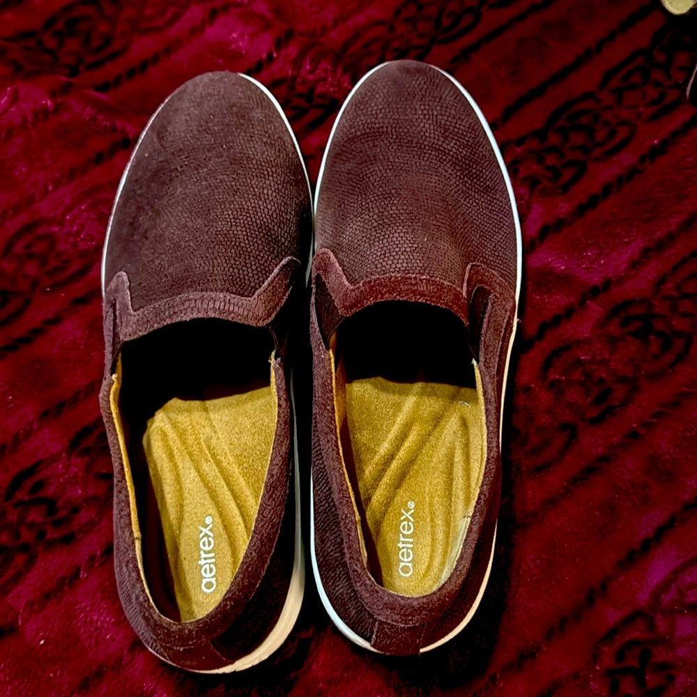 Aetrex - Kenzie Loafer Slip On Sneaker - Burgundy